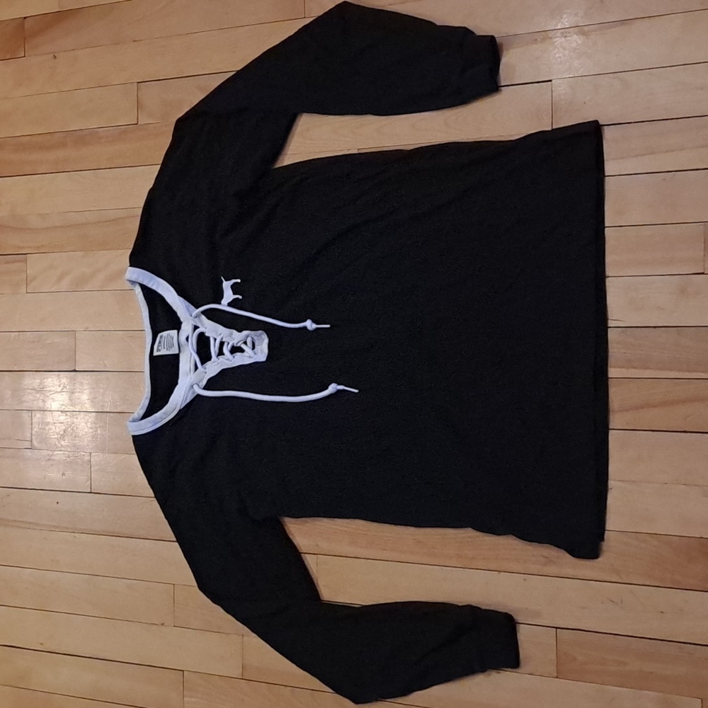 🖤PINK🤍 by Victoria's Secret long sleeve, size small